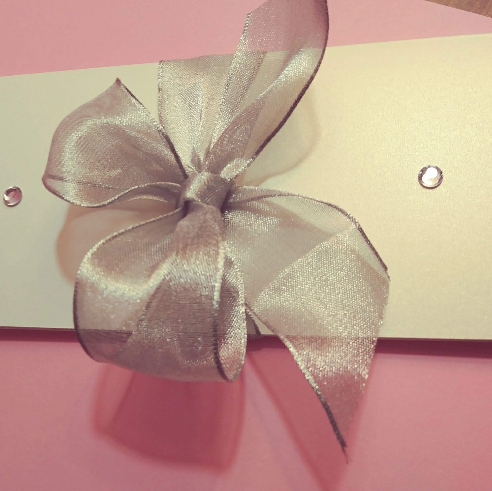 Invitation #4 (25 Count) per bundle. PayPal  not accepted.